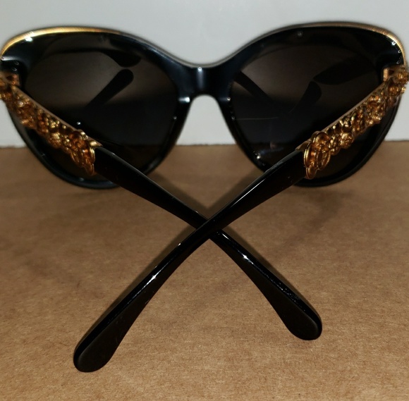 Chanel sunglasses - Picture 8 of 8